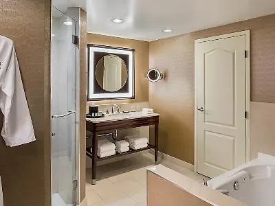 Hotel Sheraton Suites Calgary Eau Claire