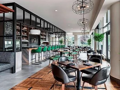 **** Hotel Sheraton Suites Calgary Eau Claire Canadá
