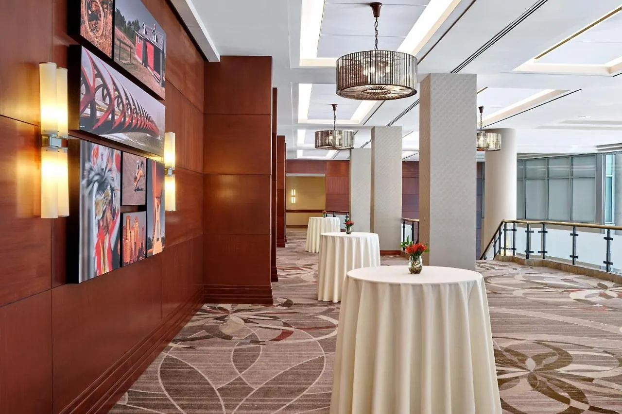 Sheraton Suites Calgary Eau Claire Hotel
