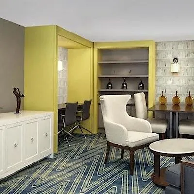 Sheraton Suites Calgary Eau Claire