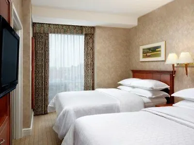Sheraton Suites Calgary Eau Claire Canadá