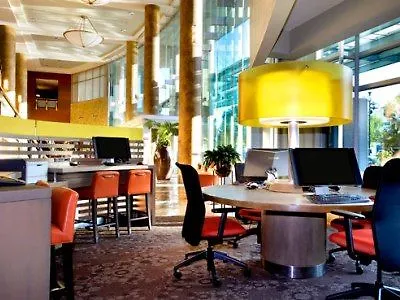 Sheraton Suites Calgary Eau Claire