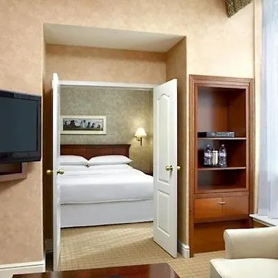 Hotel Sheraton Suites Calgary Eau Claire